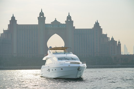 Majesty yacht | AED1,300/hour